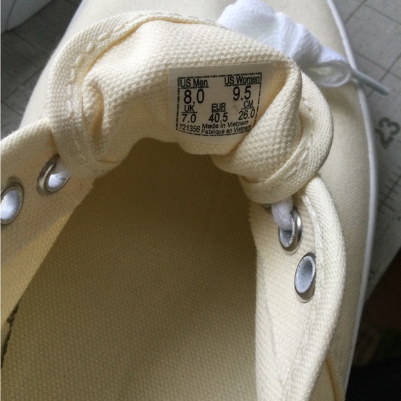 Vans Authentic Off White NIB - Picture 4 of 7